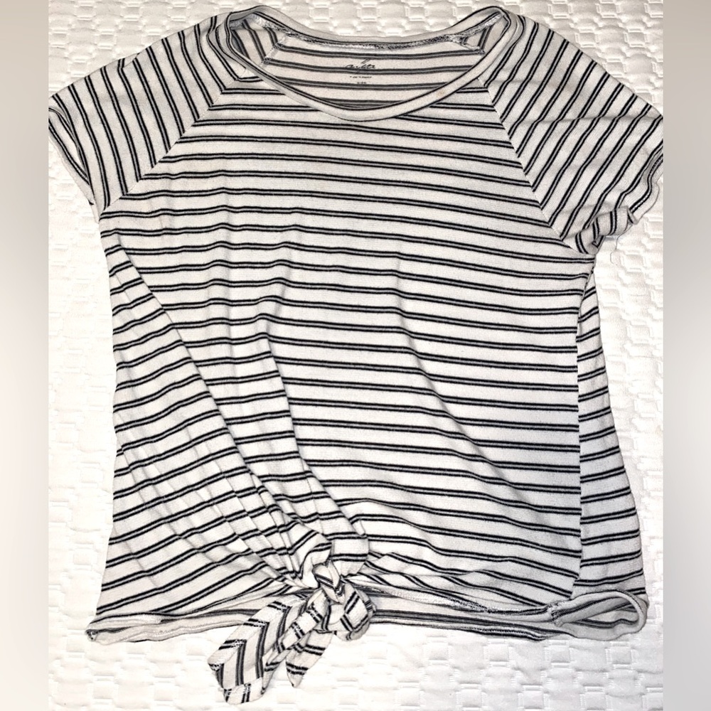 Striped short sleeve T-shirt with tie front